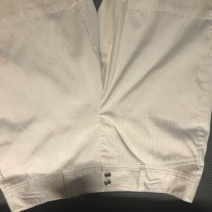 WHBM 9” shorts